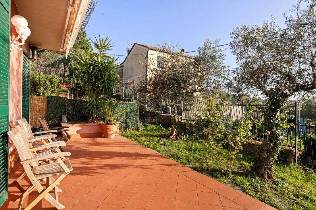 Villa in Lavagna, Liguria, Italy 3 - 17044508