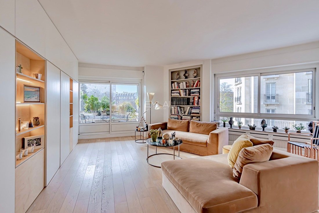 Apartment in Bois de Boulogne, Paris 16e Arrondissement, Paris 1 - 17042967