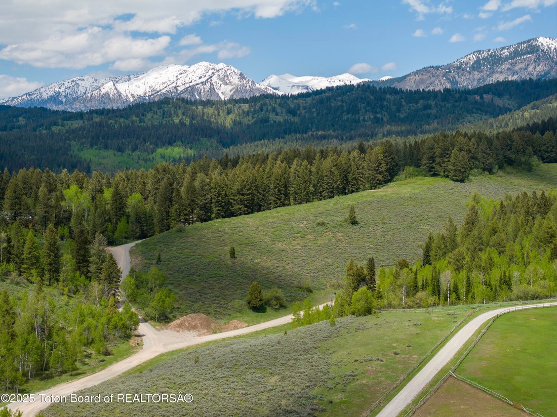 Land in Alpine, Wyoming, United States 4 - 17043304