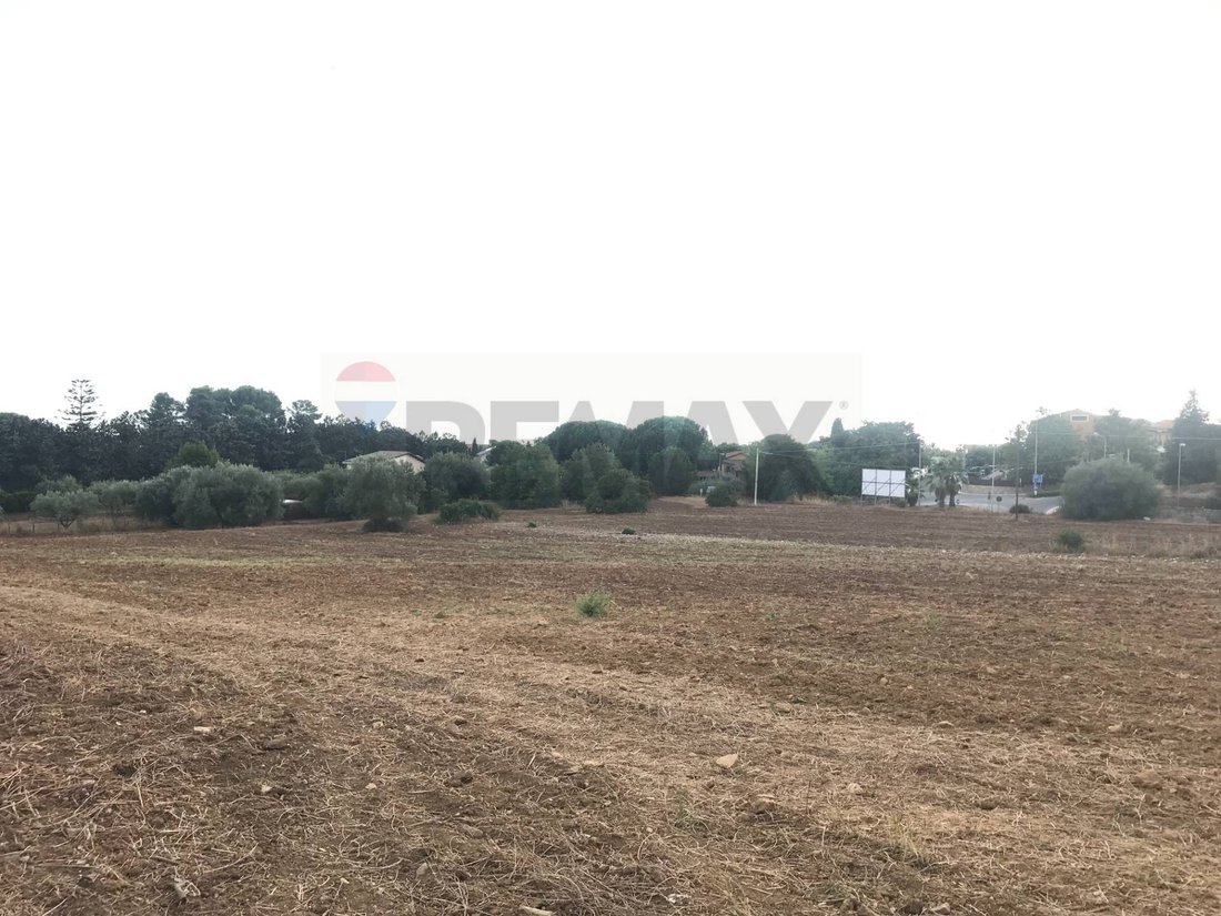 Land in Caltagirone, Sicily, Italy 2 - 17044495