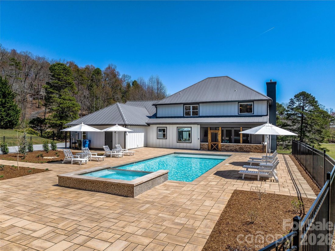 House in Mills River, North Carolina, United States 2 - 15445287