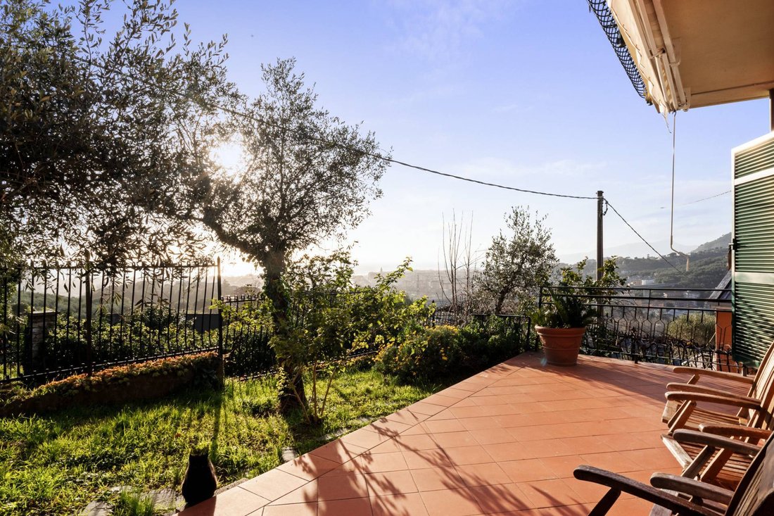 Villa in Lavagna, Liguria, Italy 2 - 17044508