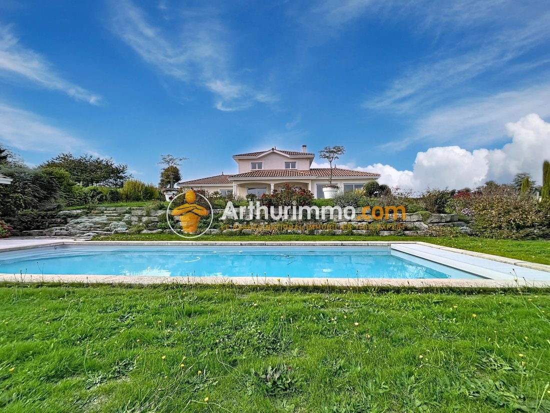 House in Chezeneuve, Auvergne-Rhône-Alpes, France 2 - 17043688