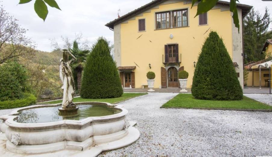 Villa in Barga, Tuscany, Italy 2 - 17043766