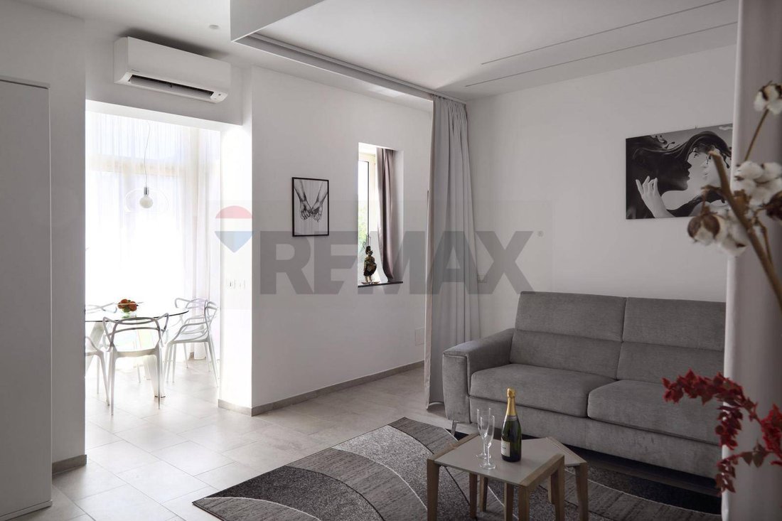 Apartment in Taormina, Sicily, Italy 4 - 17044779