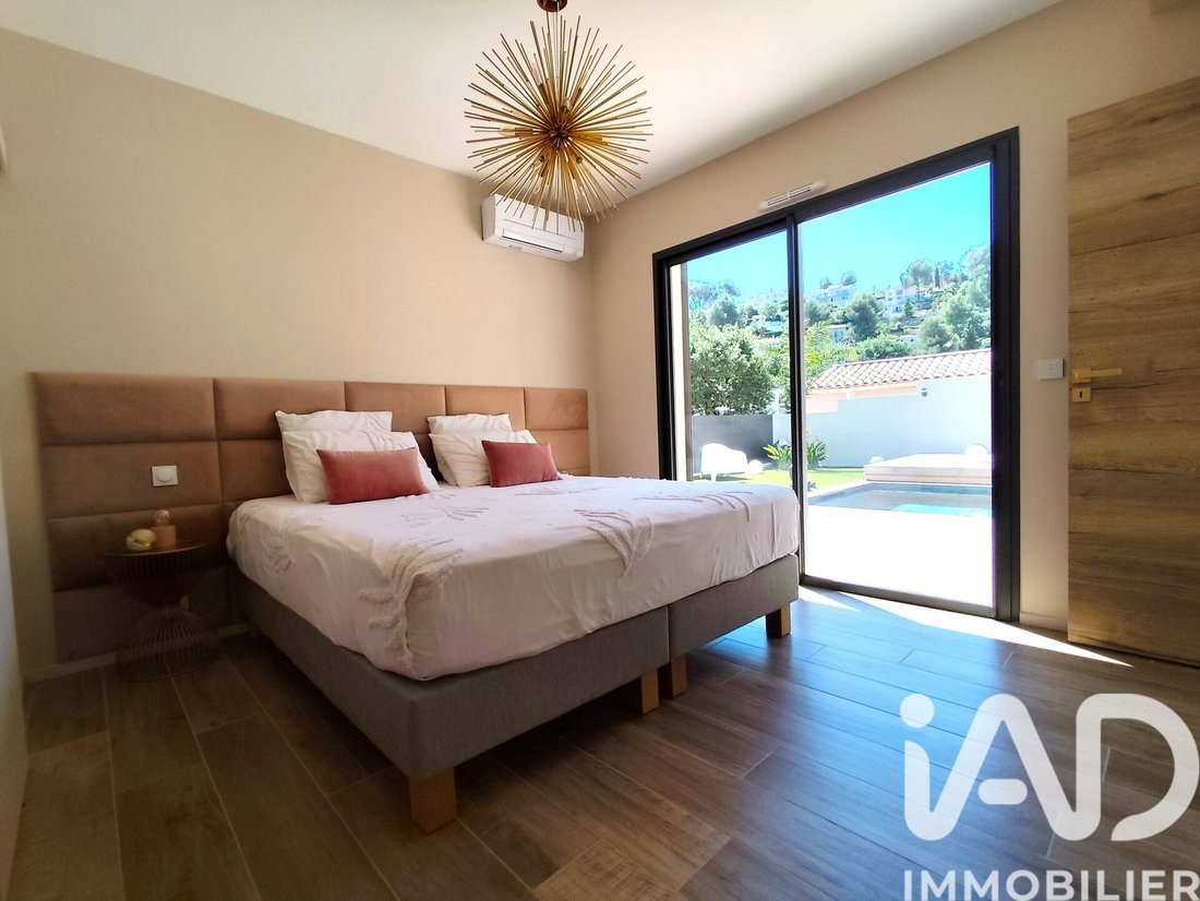 House in Hyeres, Provence-Alpes-Côte d'Azur, France 5 - 17041595