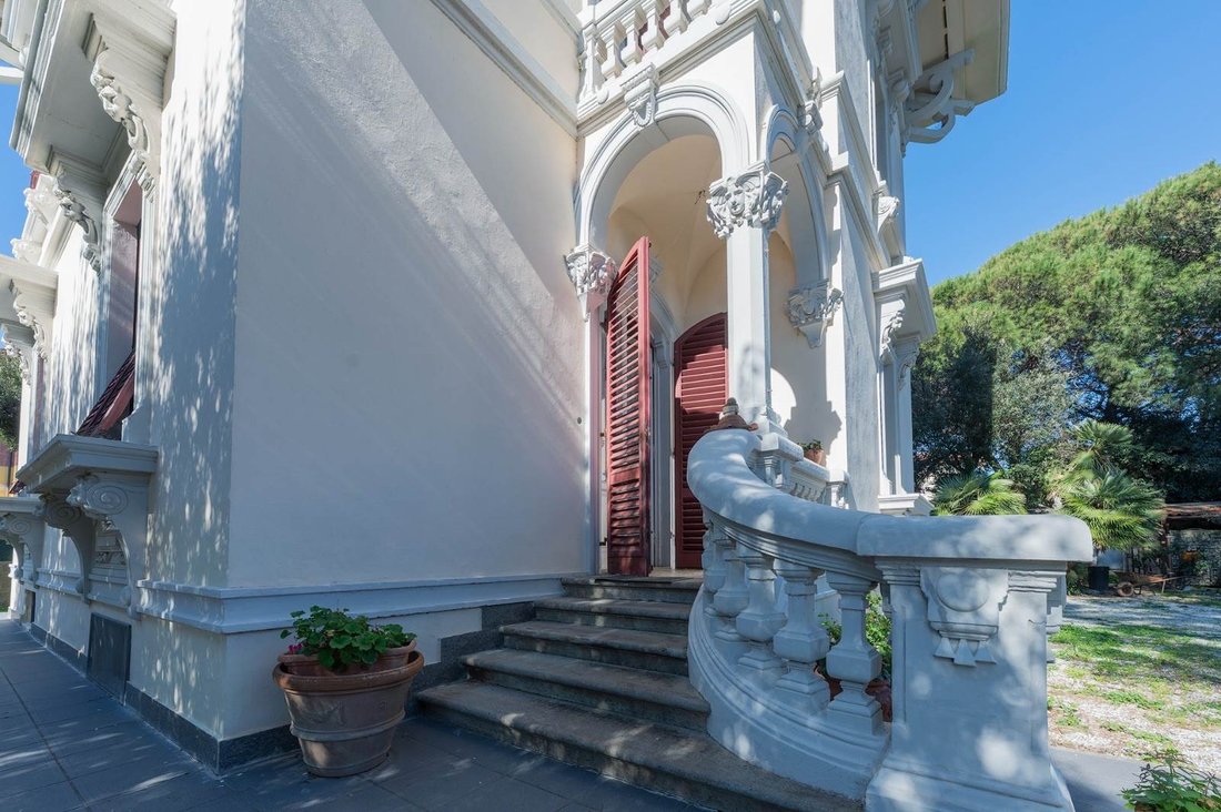 Villa in Marina di Pisa, Pisa, Italy 2 - 17043725