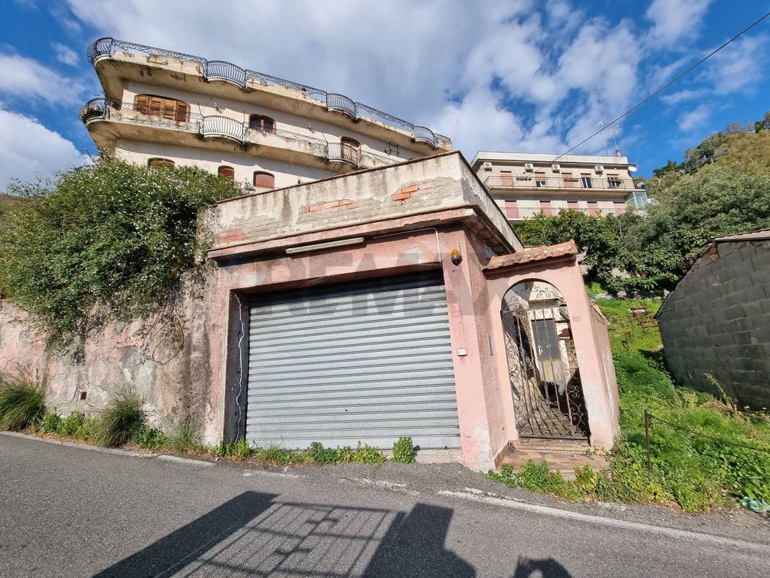 House in Taormina, Sicily, Italy 4 - 17044541