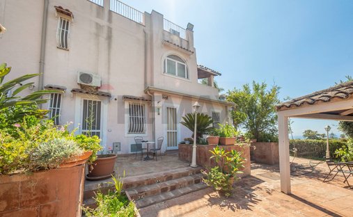Villa en Aci Castello, Sicilia, Italia 1