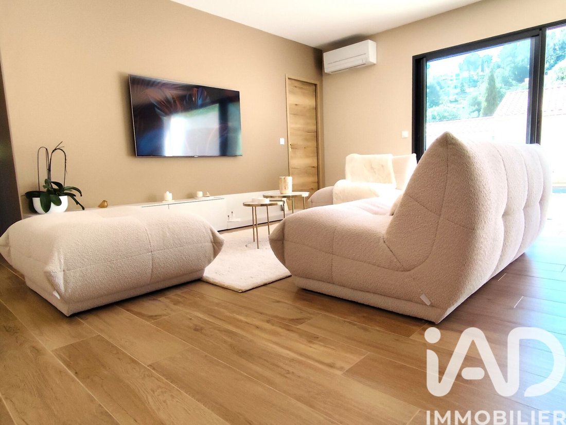 House in Hyeres, Provence-Alpes-Côte d'Azur, France 3 - 17041595