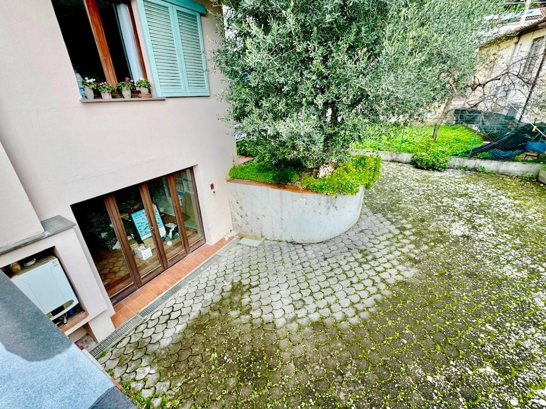 Villa in San Giuliano Terme, Tuscany, Italy 5 - 17042338