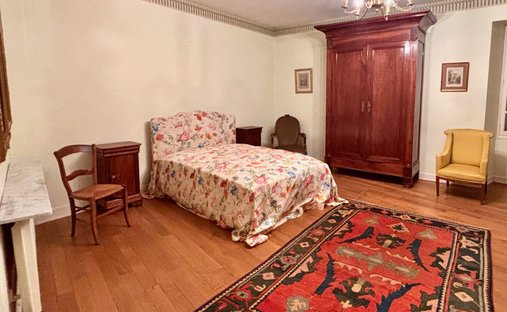 Aoc Côtes De Bourg Wine Château On 16 Hectares Ref 1029