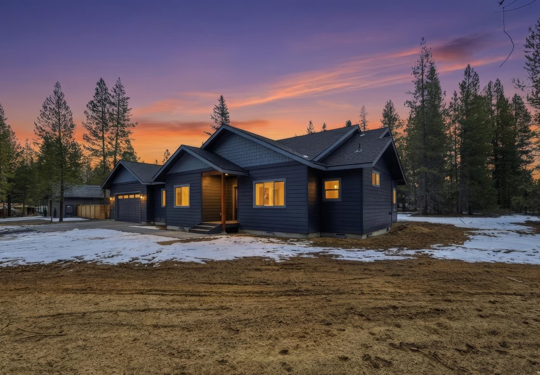 House in La Pine, Oregon, United States 2 - 17042149
