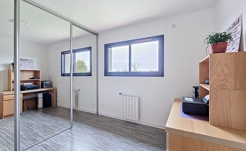 Stone Farmhouse With Gîtes And Vineyard In Aop Côtes Du Rhône 13 Ha Of Tranquility In The Gard