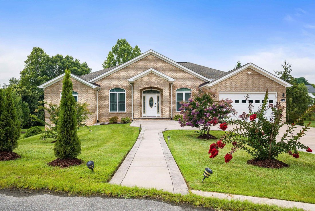 House in Harrisonburg, Virginia, United States 3 - 17042517