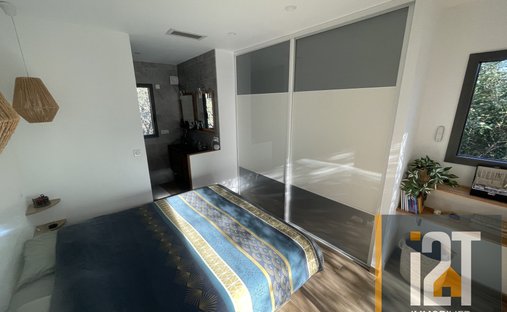 Stone Farmhouse With Gîtes And Vineyard In Aop Côtes Du Rhône 13 Ha Of Tranquility In The Gard