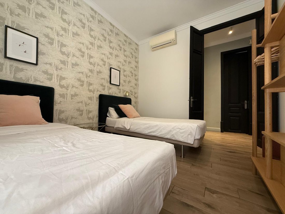 Apartment in Ciutat Vella, Barcelona, Spain 4 - 17045702