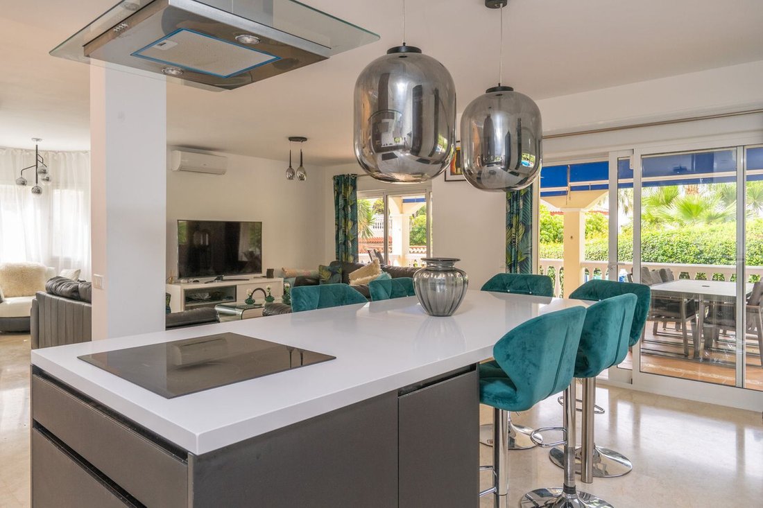 Villa in Benalmadena, Andalusia, Spain 4 - 17045705