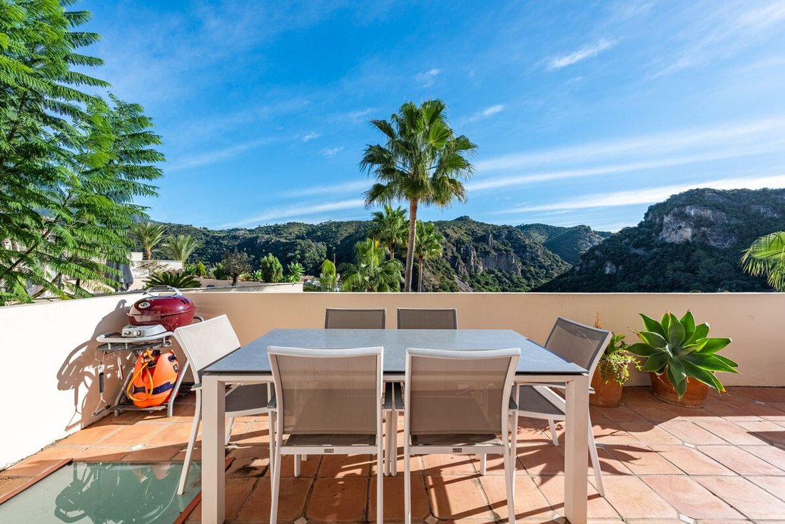 Villa in Benahavis, Andalusia, Spain 5 - 17046088