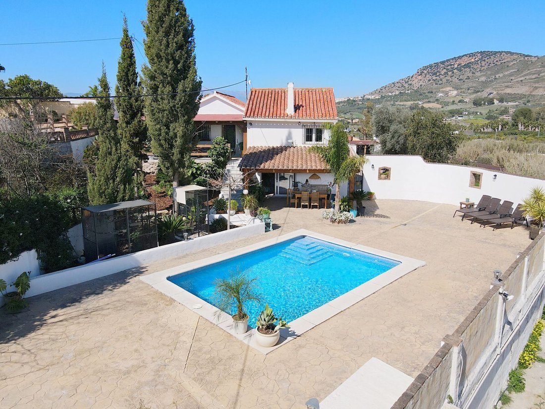 Villa in Alhaurin el Grande, Andalusia, Spain 2 - 17045666