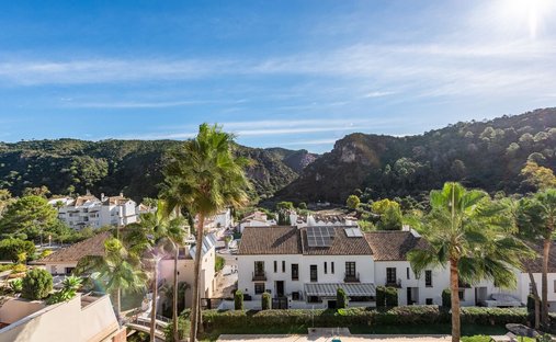 Villa in Benahavis, Andalusia, Spain 1