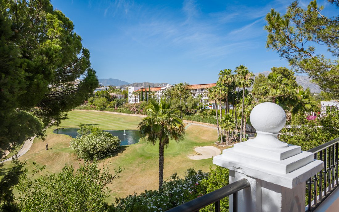 Townhouse in Benahavis, Andalusia, Spain 1 - 17045714