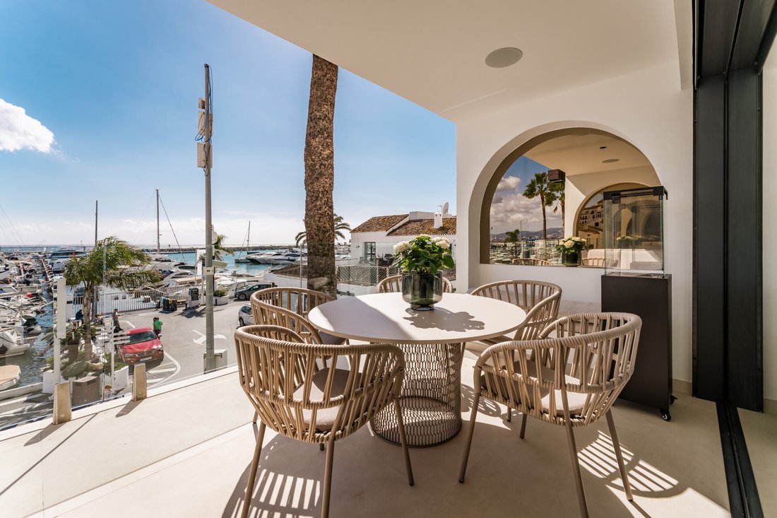Apartment in Marbella, Andalusia, Spain 4 - 17045747