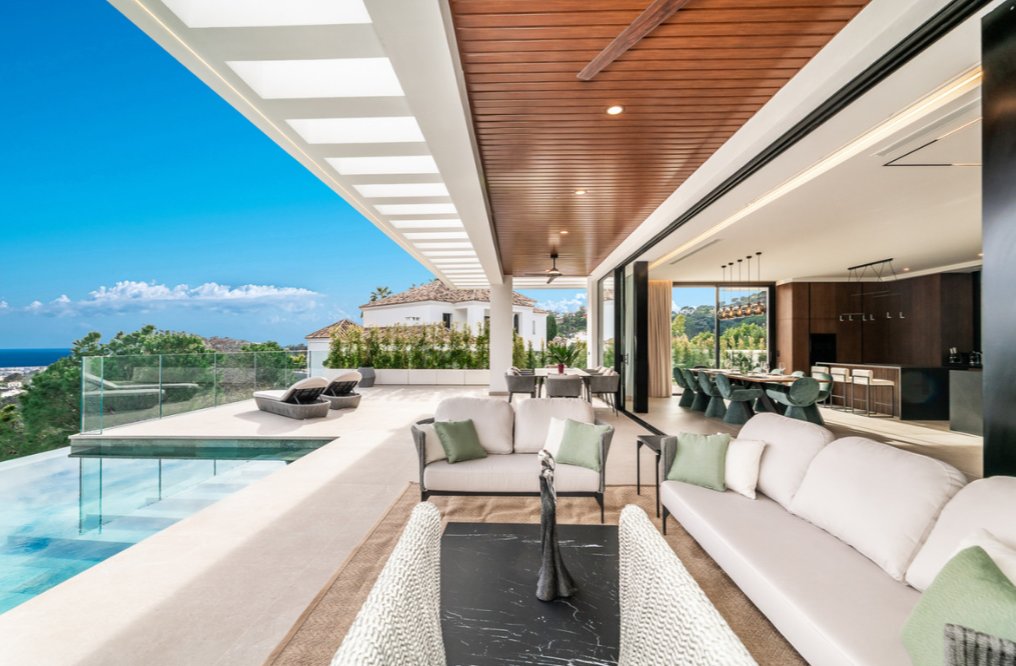 Villa in Marbella, Andalusia, Spain 4 - 17025056