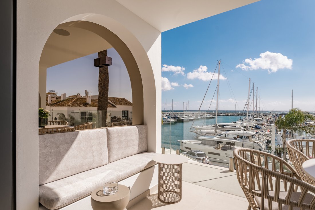 Apartment in Marbella, Andalusia, Spain 3 - 17045747