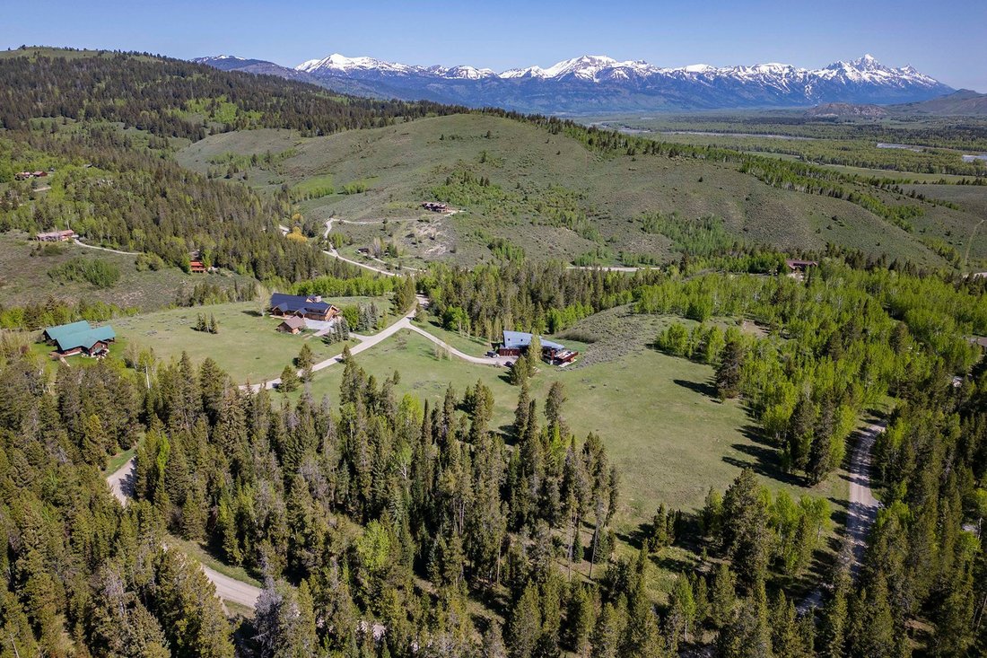 Land in Jackson, Wyoming, United States 2 - 17045281