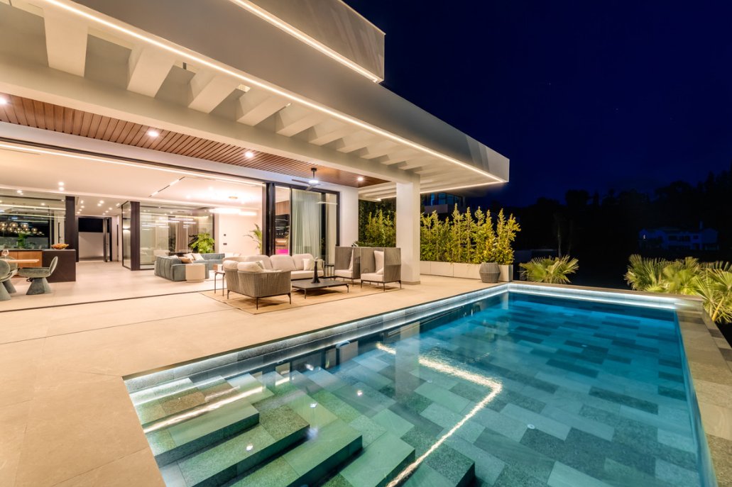Villa in Marbella, Andalusia, Spain 1 - 17025056