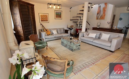 Villa in Veigy-Foncenex, Auvergne-Rhône-Alpes, France 1
