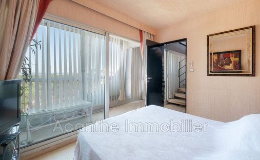 Stone Farmhouse With Gîtes And Vineyard In Aop Côtes Du Rhône 13 Ha Of Tranquility In The Gard