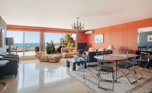 Stone Farmhouse With Gîtes And Vineyard In Aop Côtes Du Rhône 13 Ha Of Tranquility In The Gard