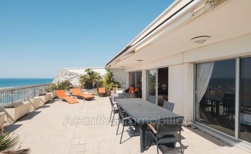 Stone Farmhouse With Gîtes And Vineyard In Aop Côtes Du Rhône 13 Ha Of Tranquility In The Gard