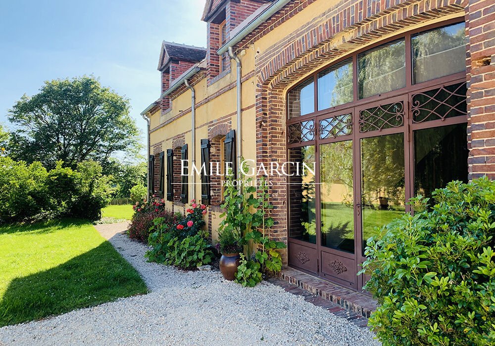 Villa in Saint-Sauveur-en-Puisaye, Bourgogne – Franche-Comté, France 2 - 17045894