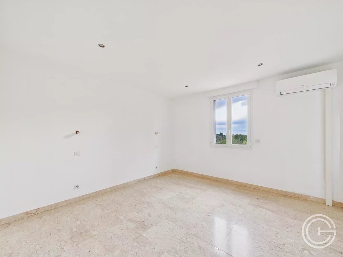 House in Val Fleuri-Montaleigne, Cagnes-sur-Mer, France 5 - 17045868