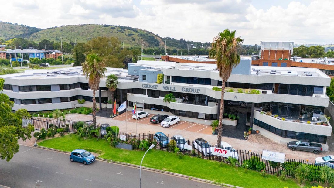 Game Rdc Warehouse Commercial Office Investment Opportunity In Germiston, Gauteng, South ...