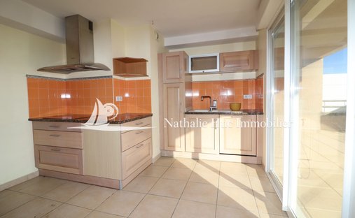 Stone Farmhouse With Gîtes And Vineyard In Aop Côtes Du Rhône 13 Ha Of Tranquility In The Gard