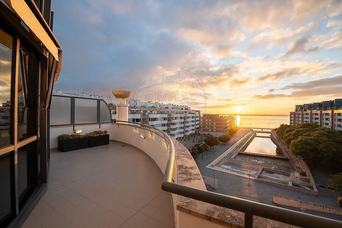 Apartment in Parque das Nacoes, Lisbon, Portugal 1 - 17045978