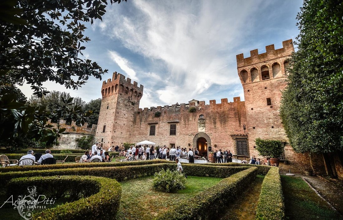 Castle in Center, Castelfiorentino, Tuscany 3 - 17047119