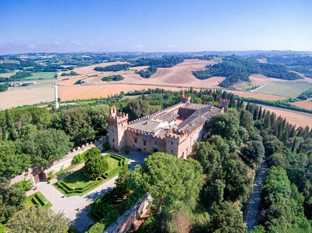 Castle in Center, Castelfiorentino, Tuscany 1 - 17047119
