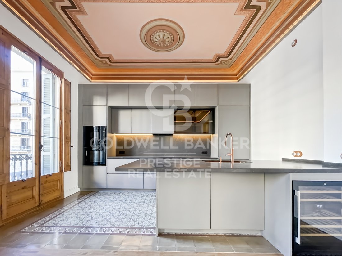 Apartment in Eixample, Barcelona, Spain 2 - 15362244