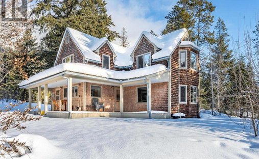 Casa a Golden, Columbia Britannica, Canada 1