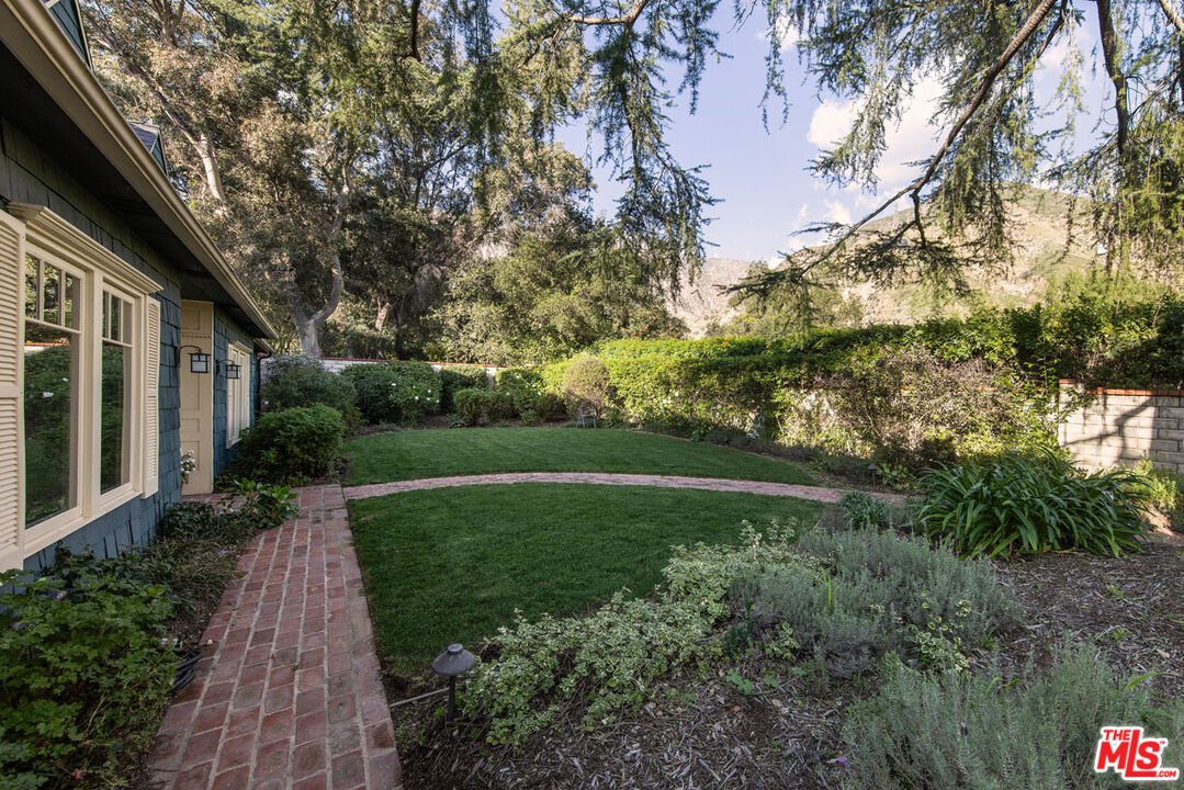 House in Altadena, California, United States 2 - 16612015