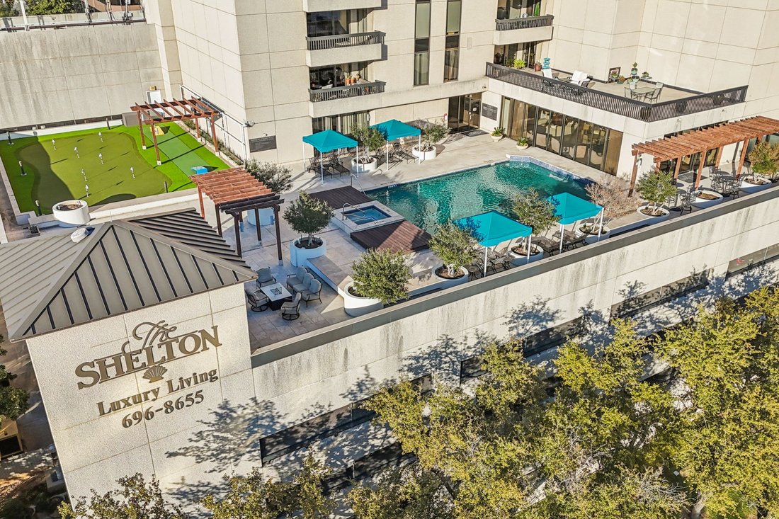 Condo in Dallas, Texas, United States 2 - 17047266
