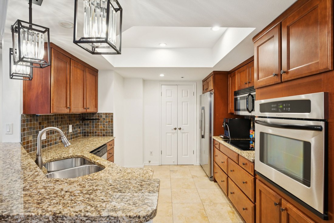 Condo in Dallas, Texas, United States 4 - 17047266