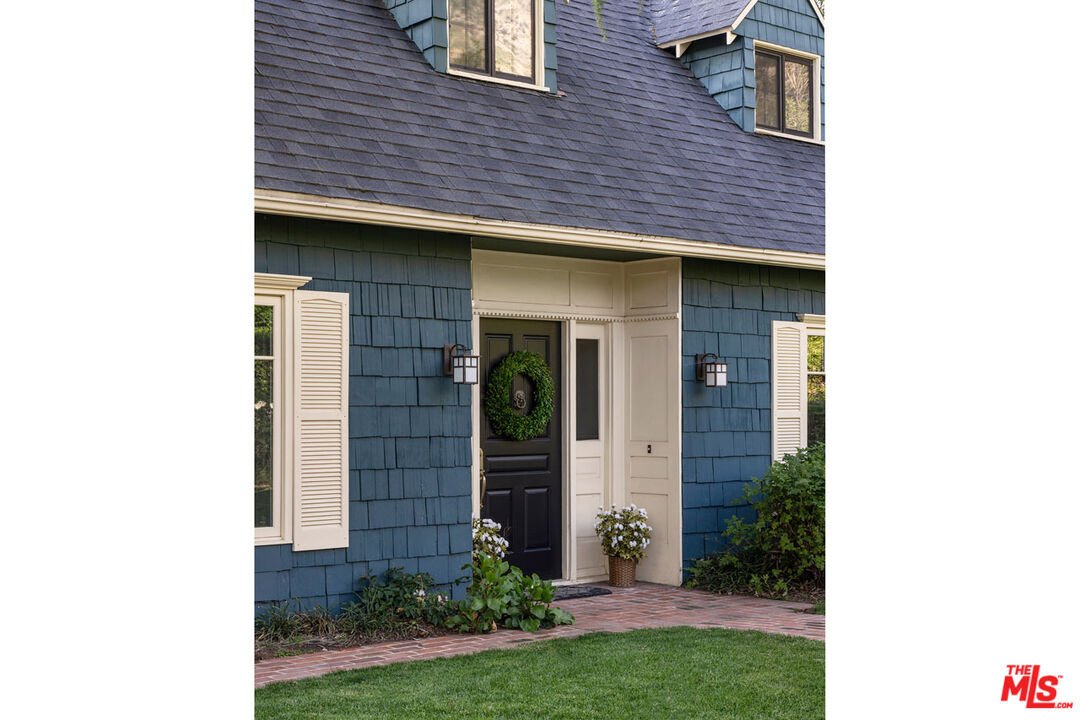 House in Altadena, California, United States 4 - 16612015