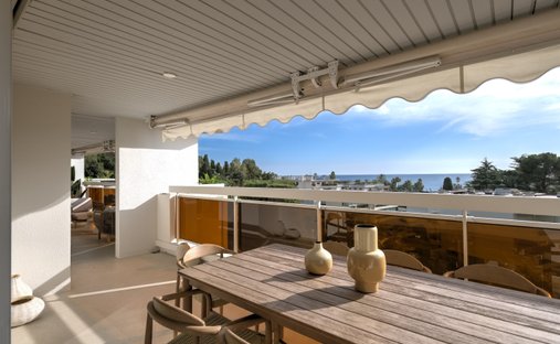 Apartment in Saint Nicolas, Cannes, France 1