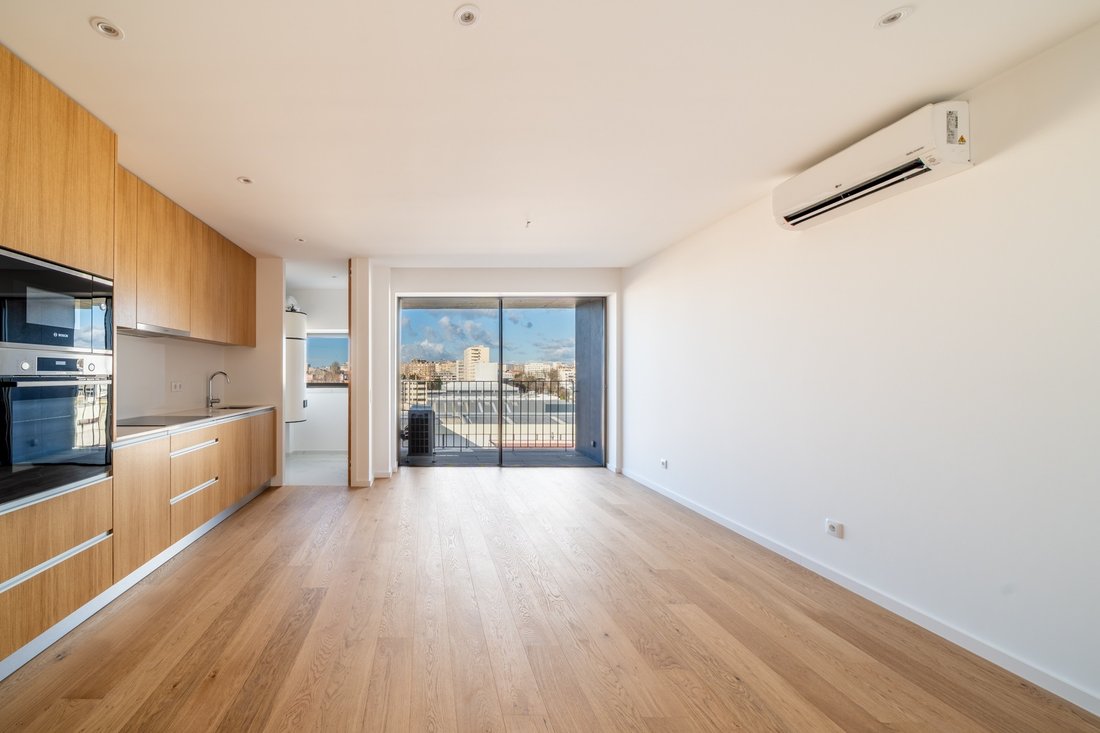 Apartment in Matosinhos e Leca da Palmeira, Porto District, Portugal 2 - 17047262